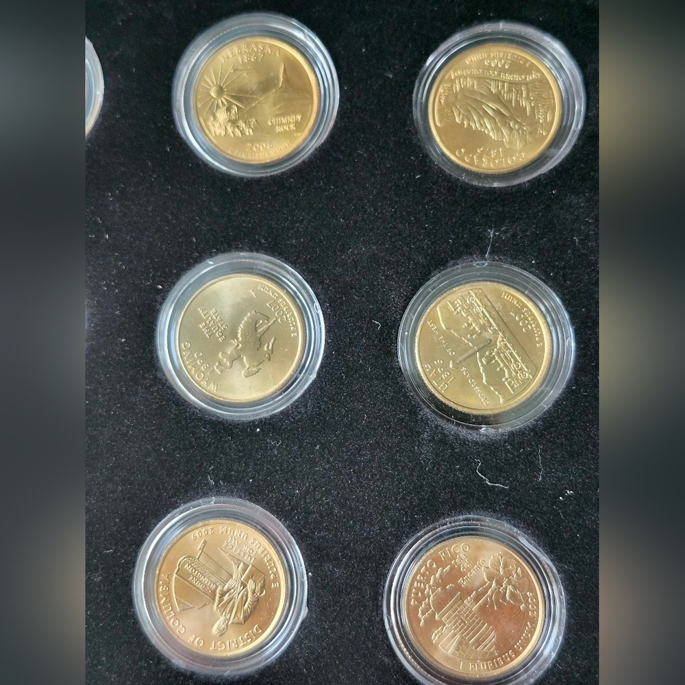 24kt. Gold Plated State Quarter Set Phiadelphis Mint In Display Case - Picture 4 of 14
